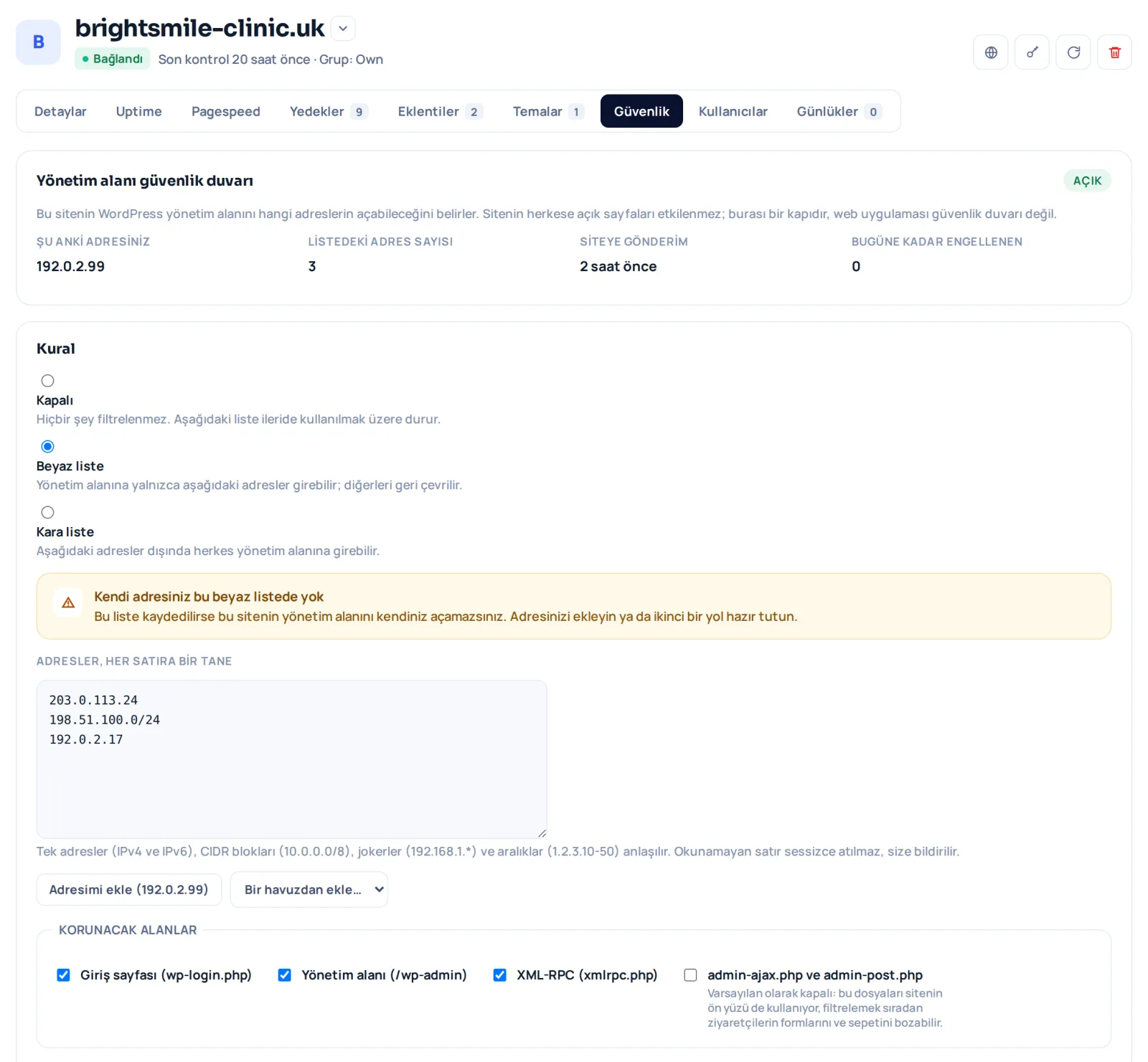 Bir sitenin Guvenlik sekmesi: yonetici alani guvenlik duvari acik, uc adres araligindan olusan izin listesi ve korunan yuzeyler wp-login.php, /wp-admin ve XML-RPC.